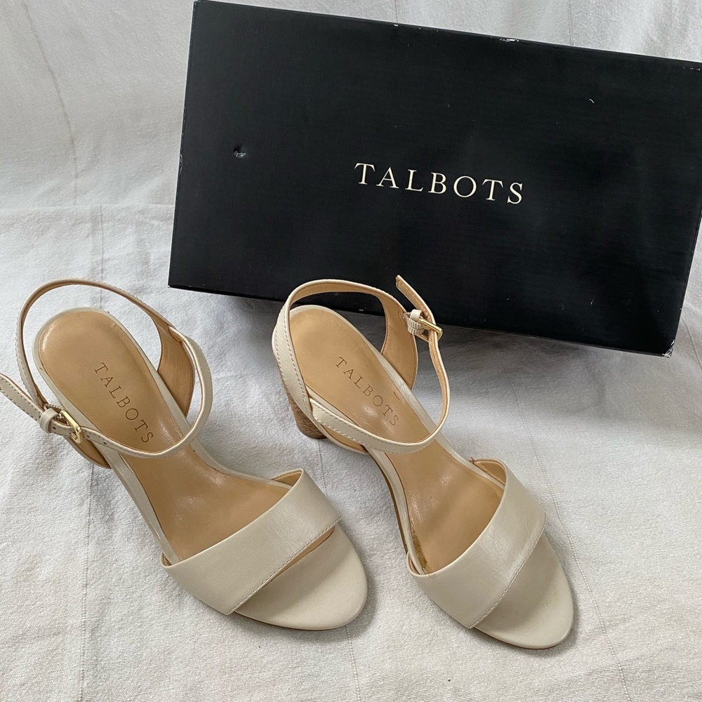 Talbots Sandals “Bettina” in macadamia